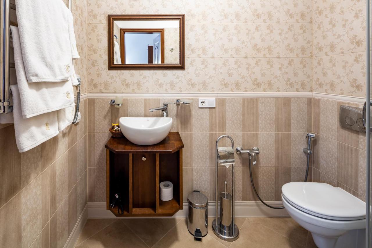 Mini-Hotel Guest House Inn Leopoli Esterno foto