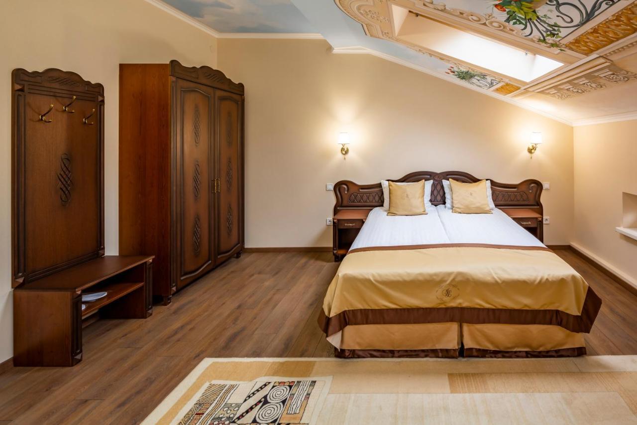 Mini-Hotel Guest House Inn Leopoli Esterno foto