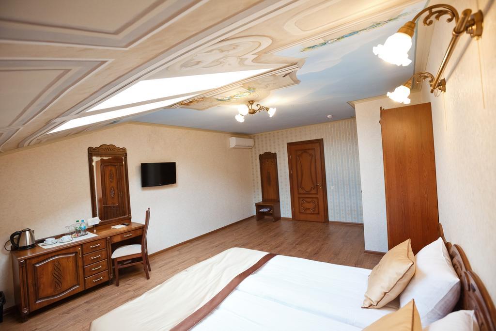 Mini-Hotel Guest House Inn Leopoli Esterno foto