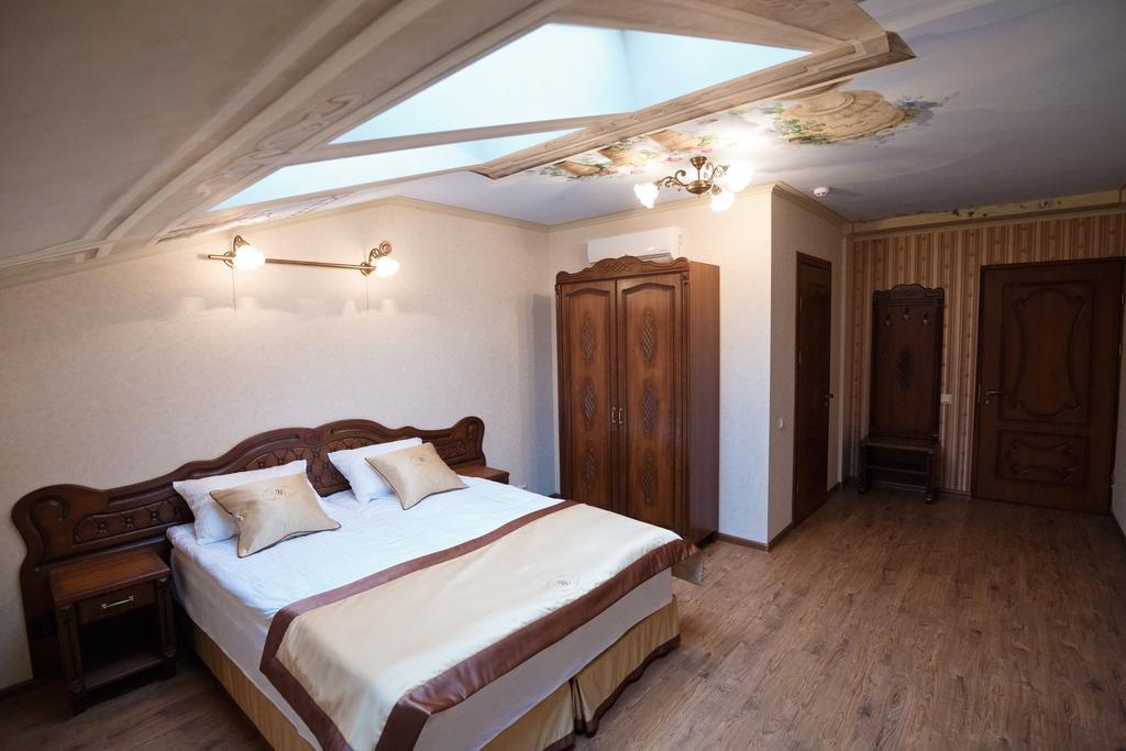 Mini-Hotel Guest House Inn Leopoli Esterno foto